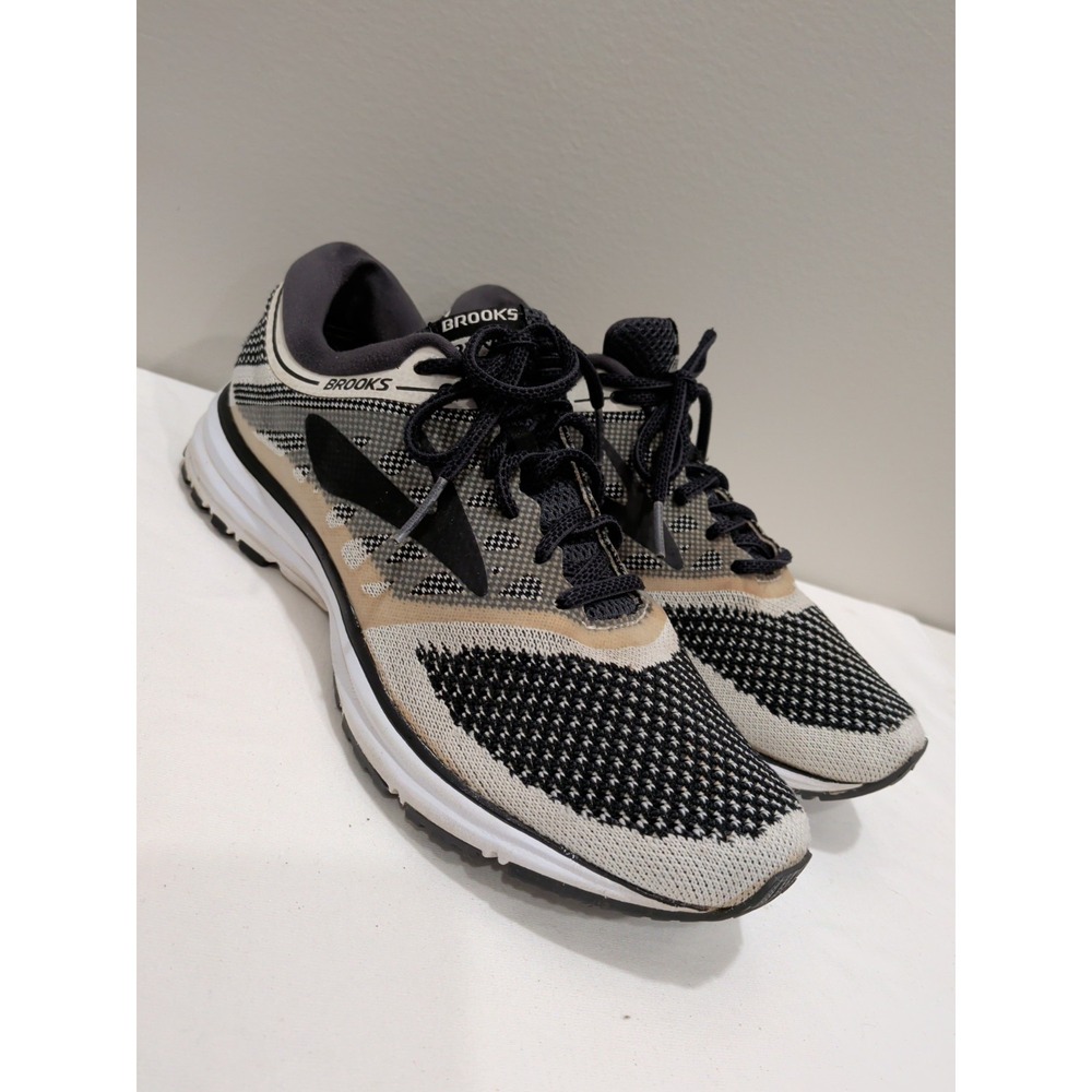 Brooks Woman's Revel Knit Running Shoes Black White 1202491B155 Sz 8.5